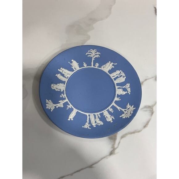 Wedgwood Blue Jasperware 9 1/4” Luncheon Plate - Qty 2 - Picture 4 of 6